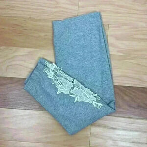 Gray leggings with lace accents size L.